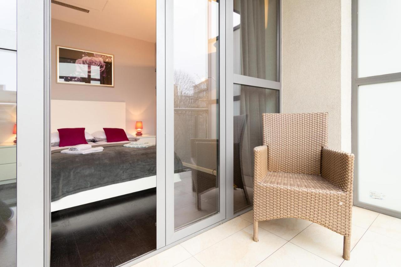 Secret Charm Fully Equipped Apt With Balcony كراكوفيا المظهر الخارجي الصورة