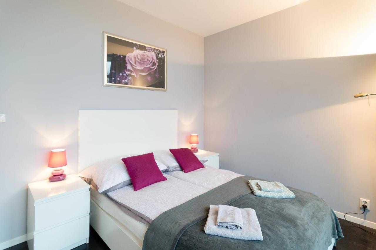 Secret Charm Fully Equipped Apt With Balcony كراكوفيا المظهر الخارجي الصورة