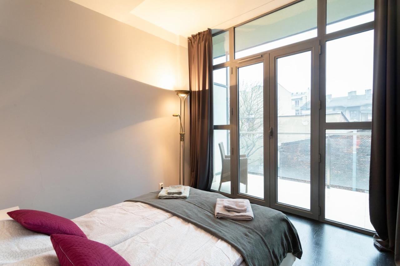 Secret Charm Fully Equipped Apt With Balcony كراكوفيا المظهر الخارجي الصورة